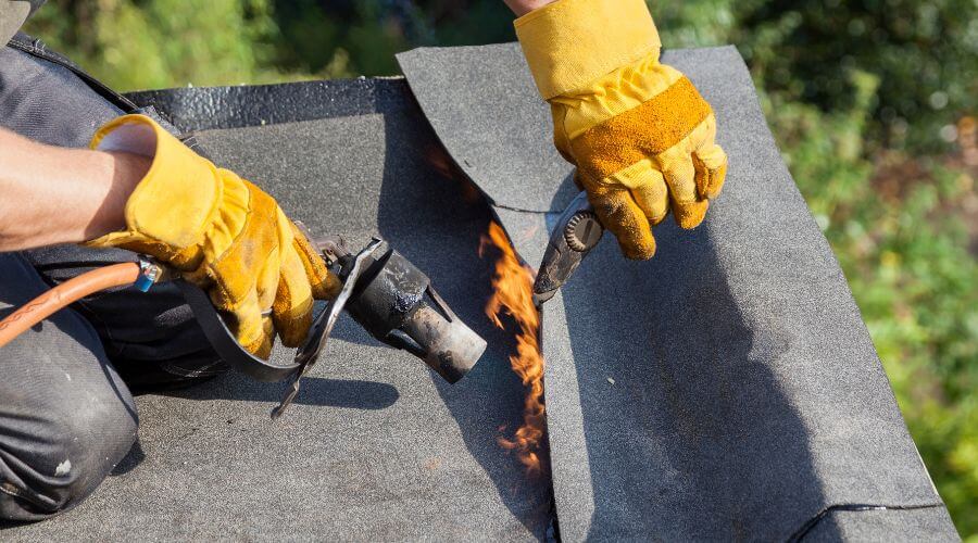 Expert Emergency Roof Repairs services in Meadow Grove, NE